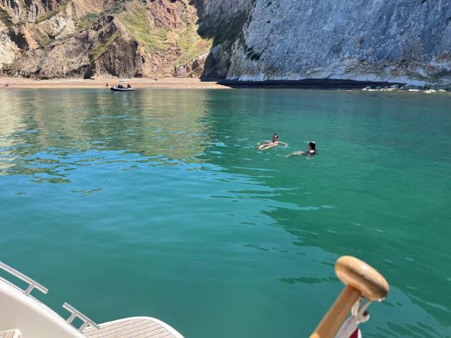 Swimming and relaxation at secluded coves around the Solent and Isle of Wight